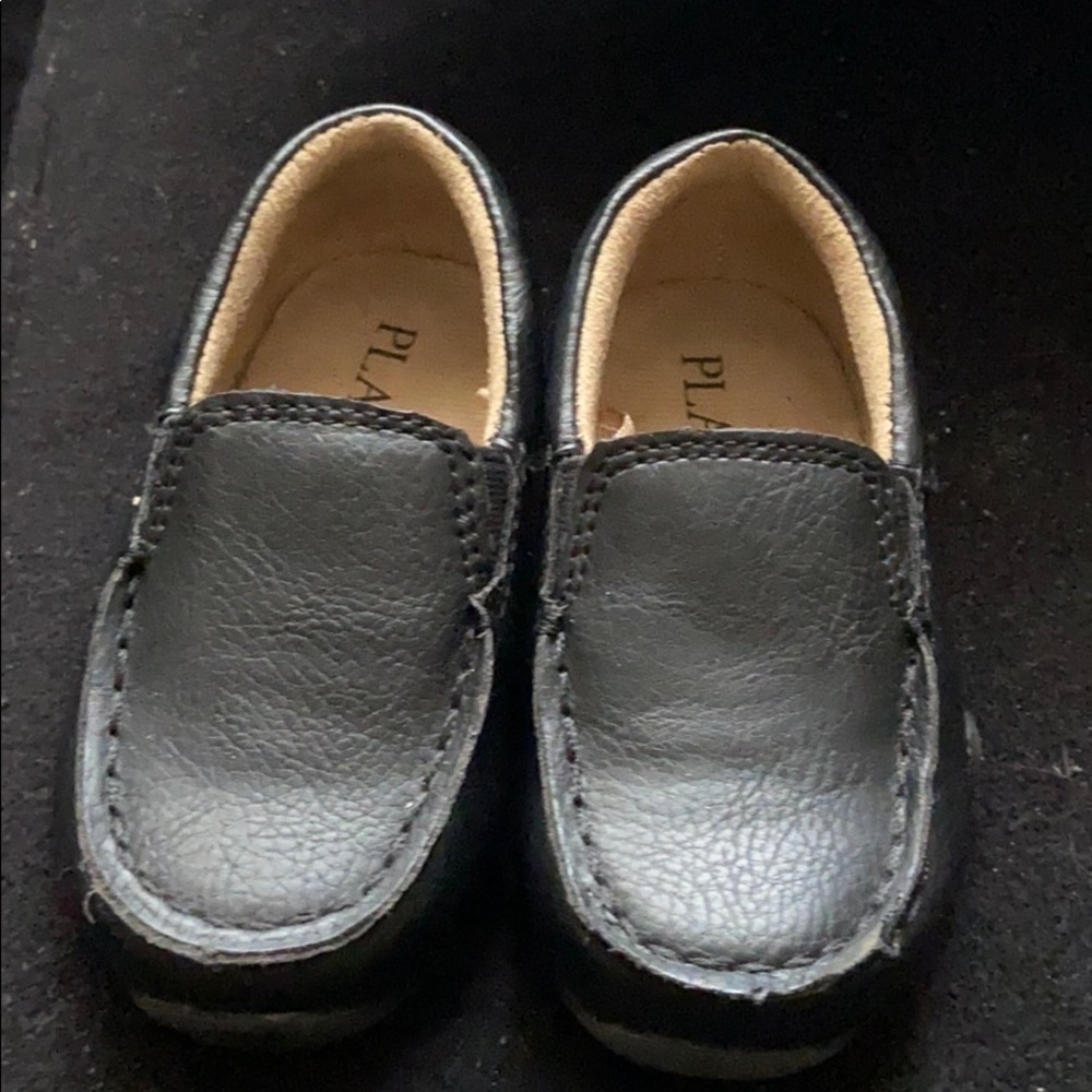Dress shoes